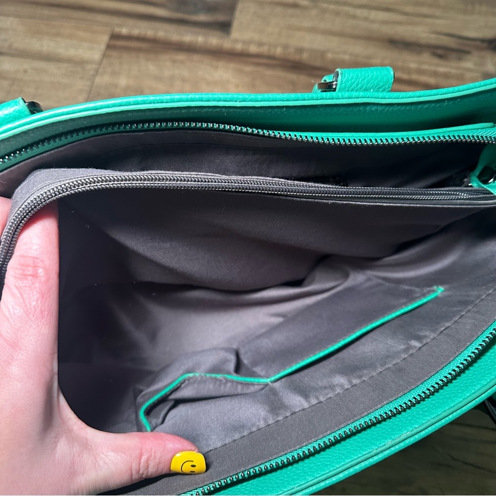 Damsel in Defense Kelly Green Leather Handbag - Picture 10 of 12